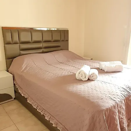 Apartment Elena